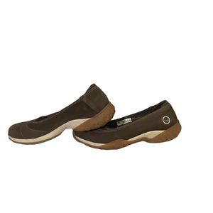 Women’s Timberland Brown Nubuck Leather Slip On Flats: Size8